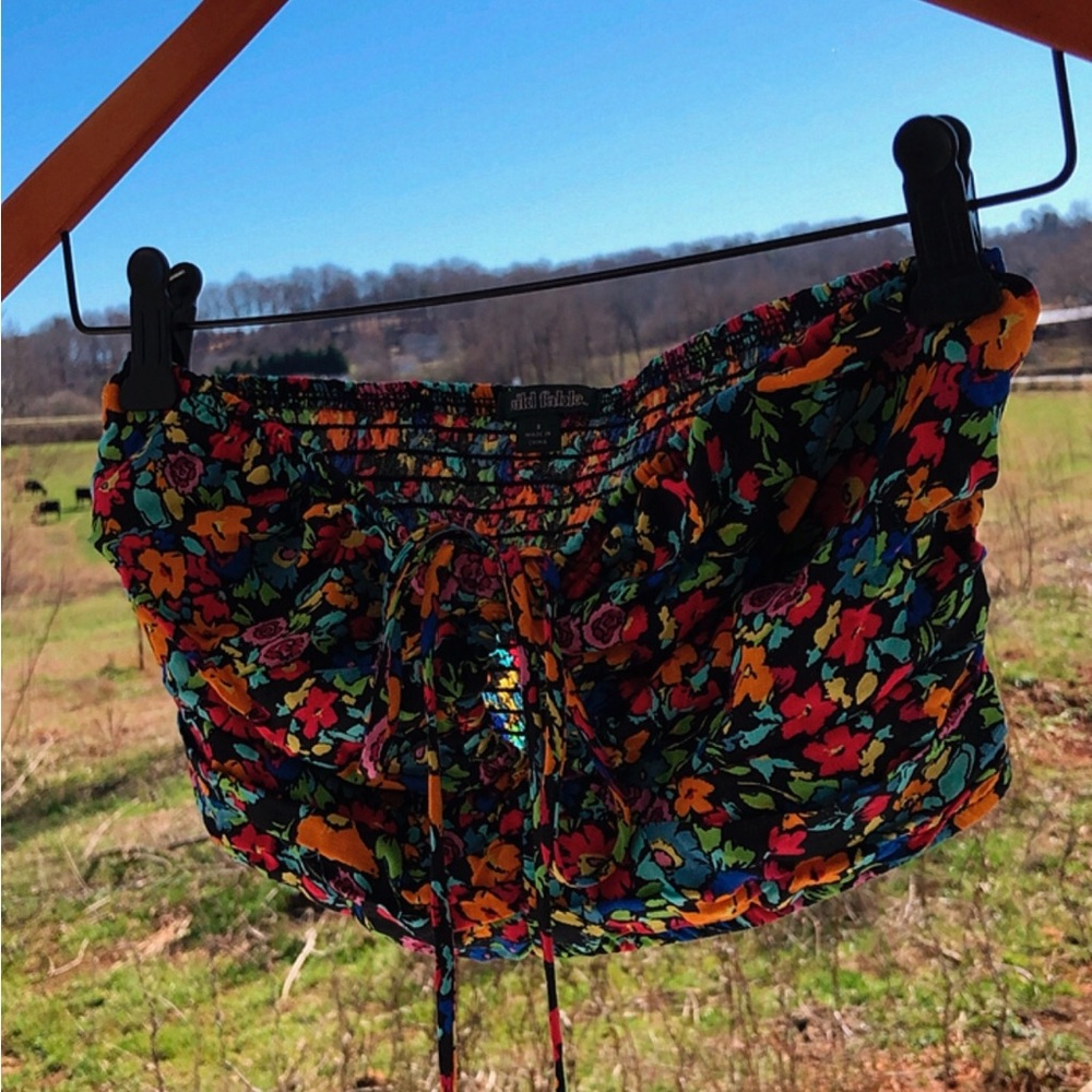 WILD FABLE SPRING CROP TOP🖤💐💖